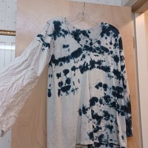 Johnny Was Pete and Greta Grey Vneck Tie Dye Pocket Tunic Top S